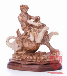 Samson on the lion, Size: 8.5" 5.5" 10" / 26CM