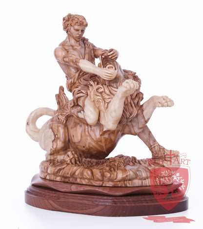 Samson on the lion, Size: 8.5" 5.5" 10" / 26CM