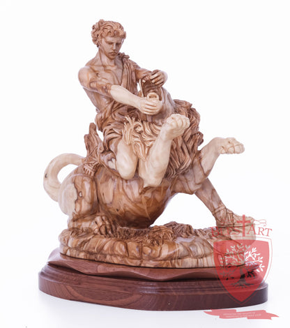 Samson on the lion, Size: 8.5" 5.5" 10" / 26CM