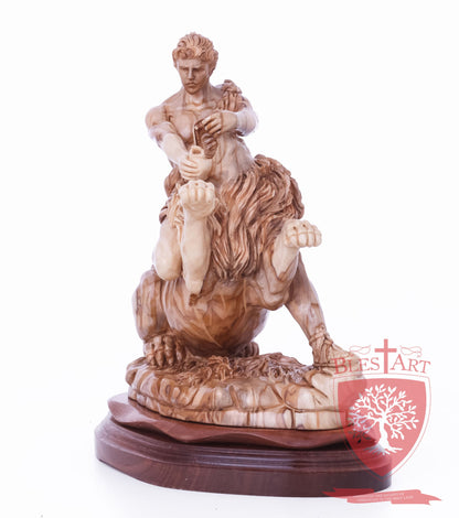 Samson on the lion, Size: 8.5" 5.5" 10" / 26CM