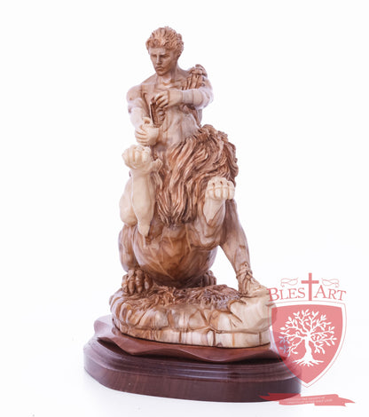 Samson on the lion, Size: 8.5" 5.5" 10" / 26CM