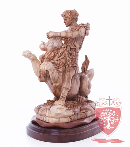 Samson on the lion, Size: 8.5" 5.5" 10" / 26CM