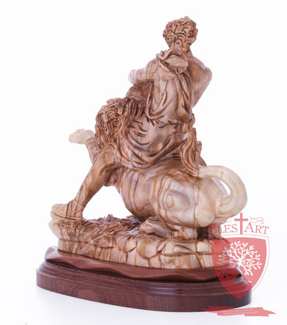 Samson on the lion, Size: 8.5" 5.5" 10" / 26CM