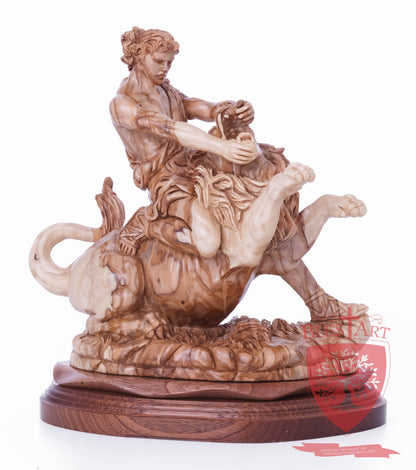 Samson on the lion, Size: 8.5" 5.5" 10" / 26CM