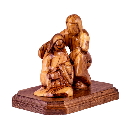 Holy Family, Plain, Kneeling, Size: 7" x 5" x 6" - Blest Art, Inc. 